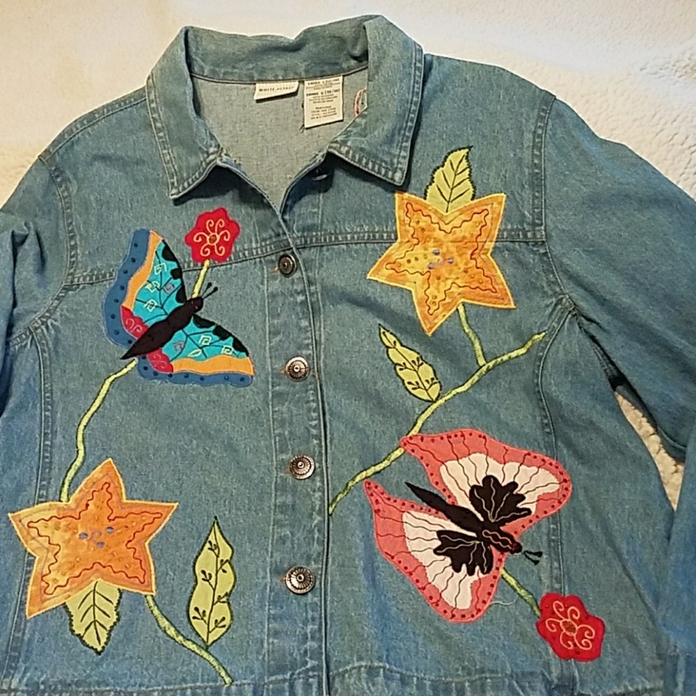 💥💣💥 5 for $20 Applique and beaded denim jacket